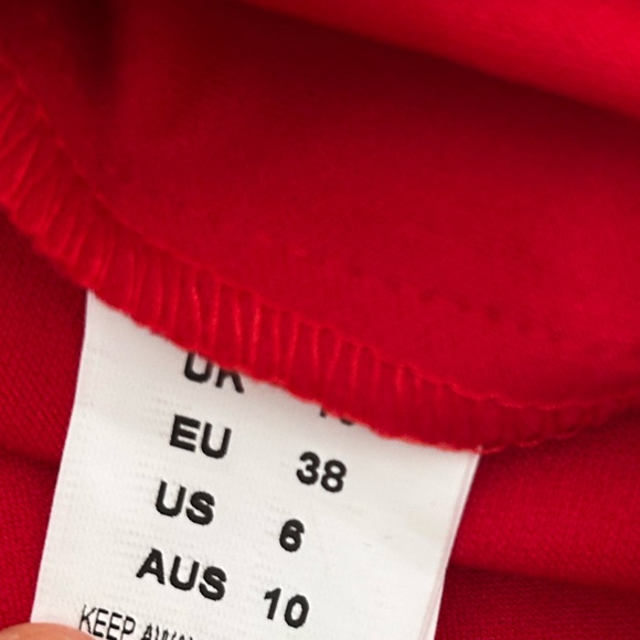 Elegant Diffuse Size 6 Bright Red One-Shoulder Valentines Party Mini Dress - Picture 3 of 5